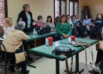 Macotera cierra la programación del Día Internacional de la Mujer con el café coloquio «Música y palabra» en el Hogar del Jubilado