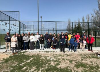 Palaciosrubios estrena su pista de pádel tras una inversión de 30.000 euros asumida con fondos propios del Ayuntamiento