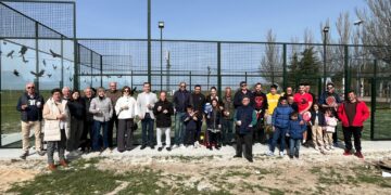 Palaciosrubios estrena su pista de pádel tras una inversión de 30.000 euros asumida con fondos propios del Ayuntamiento