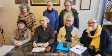 El gaditano Juan de Molina gana el XXXI Premio Nacional de Poesía convocado por la Hermandad cofrade de Peñaranda