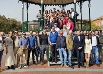 Los quintos y quintas nacidos en 1974 se reúnen en Peñaranda en una jornada repleta de recuerdos, vivencias y anécdotas