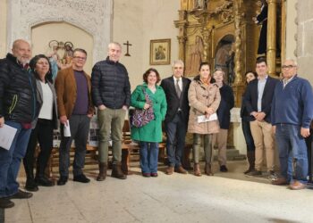 El director general de Patrimonio Cultural presenta la restauración del artesonado mudéjar de la iglesia del Salvador en Rágama