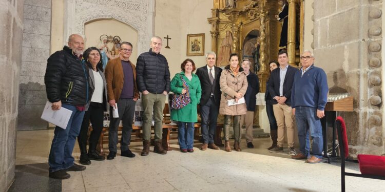 El director general de Patrimonio Cultural presenta la restauración del artesonado mudéjar de la iglesia del Salvador en Rágama