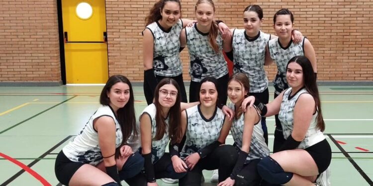 Más campeonas en Peñaranda: el equipo infantil de voleibol gana el provincial y representará a Salamanca en la fase regional