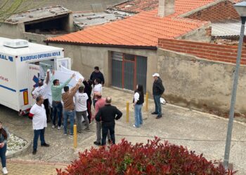 El segundo astado del festejo del Toro del Voto en Villoria deja un herido que está siendo atendido en la enfermería de la plaza