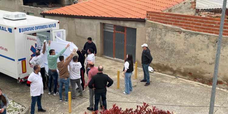 El segundo astado del festejo del Toro del Voto en Villoria deja un herido que está siendo atendido en la enfermería de la plaza