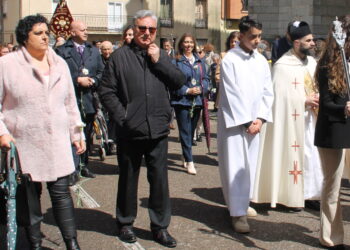 Peñaranda celebra la festividad de la Misericordia con misa en la parroquia y procesión con la Virgen en el paso del Medinaceli