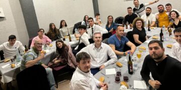 La banda de cornetas y tambores de la Hermandad de Cofradías de Peñaranda celebra una cena de confraternidad