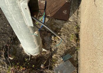 Bóveda del Río Almar sufre un robo de cable en el alumbrado público que afecta a las farolas de las entradas al municipio