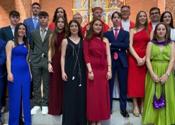 14 jóvenes de Paradinas de San Juan, Zorita de la Frontera, Poveda de las Cintas y Cantalapiedra reciben la Confirmación