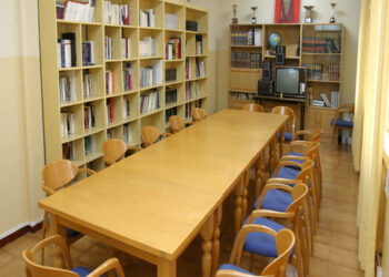 El albergue Torres Villarroel de Peñaranda acogerá en agosto dos talleres de iniciación a la investigación dirigidos a jóvenes