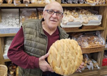 Germán Madrid pasa ya a la jubilación: «Siempre he sido muy feliz en la panadería y también he tenido tiempo para disfrutar»