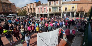 Acopedis celebra la XIV edición de su Marcha Solidaria con éxito de público y un emotivo recuerdo a su ex presidente Juan Madrid