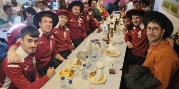 La Marea Chamorra llena de fiesta Paradinas de San Juan en el Día del Club con fútbol sala, paella, música y paseos en calesa