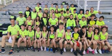 La Escuela Municipal de Atletismo de Peñaranda cierra el curso con una fiesta atlética y un entrenamiento con pruebas y juegos