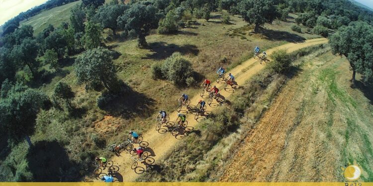 «Naturaleza escondida de Salamanca» hace parada este sábado en la comarca con una ruta BTT por el camino teresiano