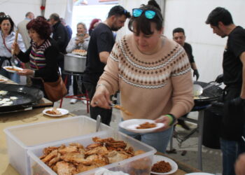 Cantaracillo cierra la VII edición de la matanza típica con una gran cena a base de chichas con huevos fritos y filetes de lomo