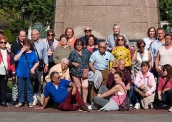 La asociación de mayores San Miguel de Peñaranda visita la ciudad de Logroño y hoy hará una nueva parada en Pamplona
