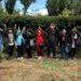 Plantación de dos cerezos en Peñaranda como símbolo de unidad y crecimiento en la clausura de los cursos de yoga