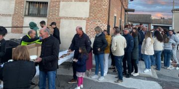 Pelota a mano y una gran parrillada popular ponen el broche a las fiestas de San Isidro Labrador en Aldeaseca de la Frontera