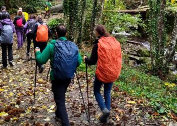 Peñaranda organiza dos rutas de senderismo salmantino por el Camino del Agua en Mogarraz y por la sierra de las Quilamas