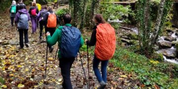 Peñaranda organiza dos rutas de senderismo salmantino por el Camino del Agua en Mogarraz y por la sierra de las Quilamas