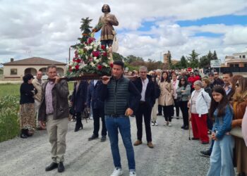 Día grande en Cantalpino con la fiesta de los agricultores en honor de San Isidro con misa, procesión y bendición de campos