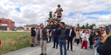 Día grande en Cantalpino con la fiesta de los agricultores en honor de San Isidro con misa, procesión y bendición de campos
