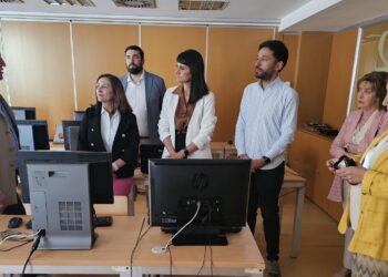 «Mientras no llega la fibra, en cualquier lugar te puedes conectar  ya con banda ancha en el cien por cien de los municipios»