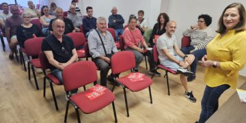 El PSOE reúne a alcaldes y concejales de la comarca de Peñaranda para hablar de las ayudas europeas que pueden pedir los pueblos