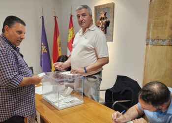 La participación en las Elecciones Europeas baja un 7,77 % a nivel nacional y en Peñaranda un 4,43 % respecto al año 2019
