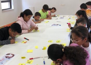 Cruz Roja sensibiliza sobre el buen trato a las personas mayores con diversas acciones en la provincia y también en Peñaranda