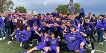 El Peñaranda logra el merecido ascenso a Regional de Aficionados y el equipo hará esta noche un paseo triunfal hasta la plaza