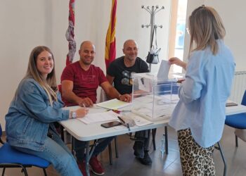 El PP tiñe de azul 28 municipios de las comarcas de Peñaranda y Las Villas y el PSOE solamente gana en 4 de sus 10 «alcaldías»