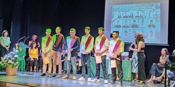 El IES Germán Sánchez Ruipérez también se despide de los alumnos de Gestión Administrativa y Sistemas Microinformáticos