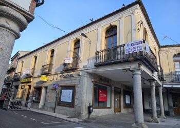 Vivir en un palacio ya es posible en pleno centro de Peñaranda: una propiedad que sale en venta por 200.000 euros