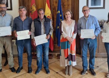 Reconocimiento a Francisco Javier Gómez, de Babilafuente, por su compromiso con la Red Nacional de Radio de Emergencias