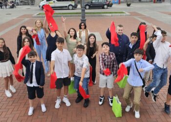 Emotiva ceremonia de graduación en Peñaranda para los alumnos de sexto curso de Primaria del colegio Severiano Montero