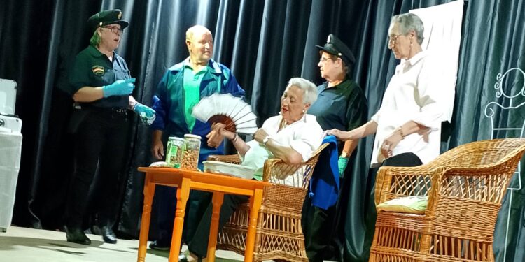 «Aquí no paga nadie», la divertida comedia con la que comienza la semana cultural de la asociación Los Charros en Villoruela