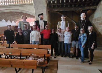 Sorpresa e intensas ovaciones del público en Villoruela con el gran pasacalles y representación de «El príncipe villoruelense»