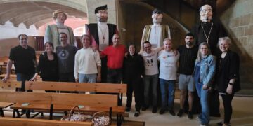 Sorpresa e intensas ovaciones del público en Villoruela con el gran pasacalles y representación de «El príncipe villoruelense»