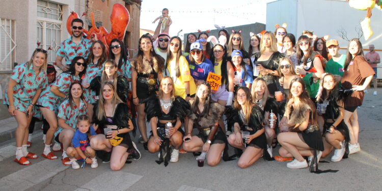 Villoruela vive ya sus fiestas del Santo Cristo de la Esperanza y la Virgen del Carmen con un gran ambiente y colorido en sus calles