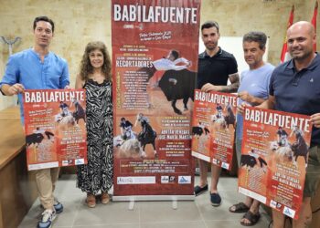 Babilafuente presenta sus festejos taurinos con una corrida de rejones, concurso nacional de cortes, Gran Prix y minibueyada