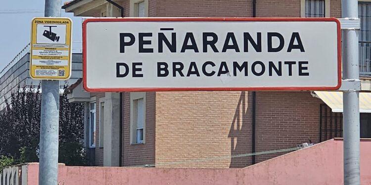 Comienza en las entradas de Peñaranda y en la zona centro la instalación del nuevo sistema de videovigilancia del tráfico