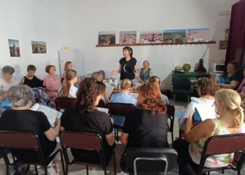 Rágama acoge un taller de cosmética natural con hierbas autóctonas dentro del proyecto ambiental «Nuevas Raíces»