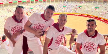 Desde Las Villas a Pamplona para vivir al minuto los Sanfermines de Pamplona: cuatro amigos fieles a la multitudinaria cita anual