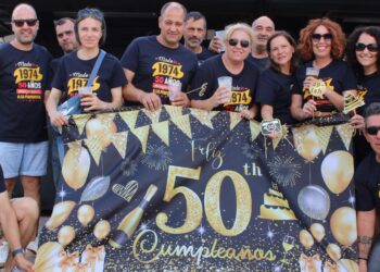 Los quint@s del 74 disfrutan de un esperado reencuentro para celebrar sus 50 años en las fiestas de Santiago de la Puebla