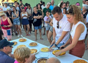 La peña K-Charros se alza con el premio a la mejor tortilla en el concurso gastronómico de las fiestas de Mancera de Abajo