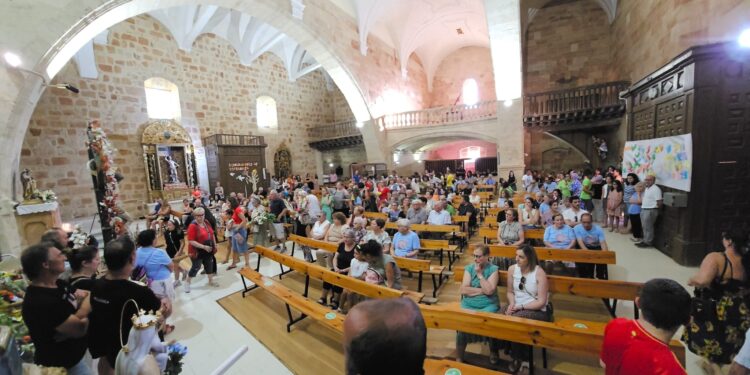 Villoruela vive ya sus fiestas del Santo Cristo de la Esperanza y la Virgen del Carmen con un gran ambiente y colorido en sus calles