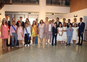 Brillante gala inaugural en Peñaranda con las cortes de honor, el pregón de Antonio Pérez y el homenaje a la atleta Lorena Martín
